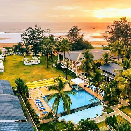 Foxoso La Beach Resort & Spa Gamle Goa Eksteriør bilde