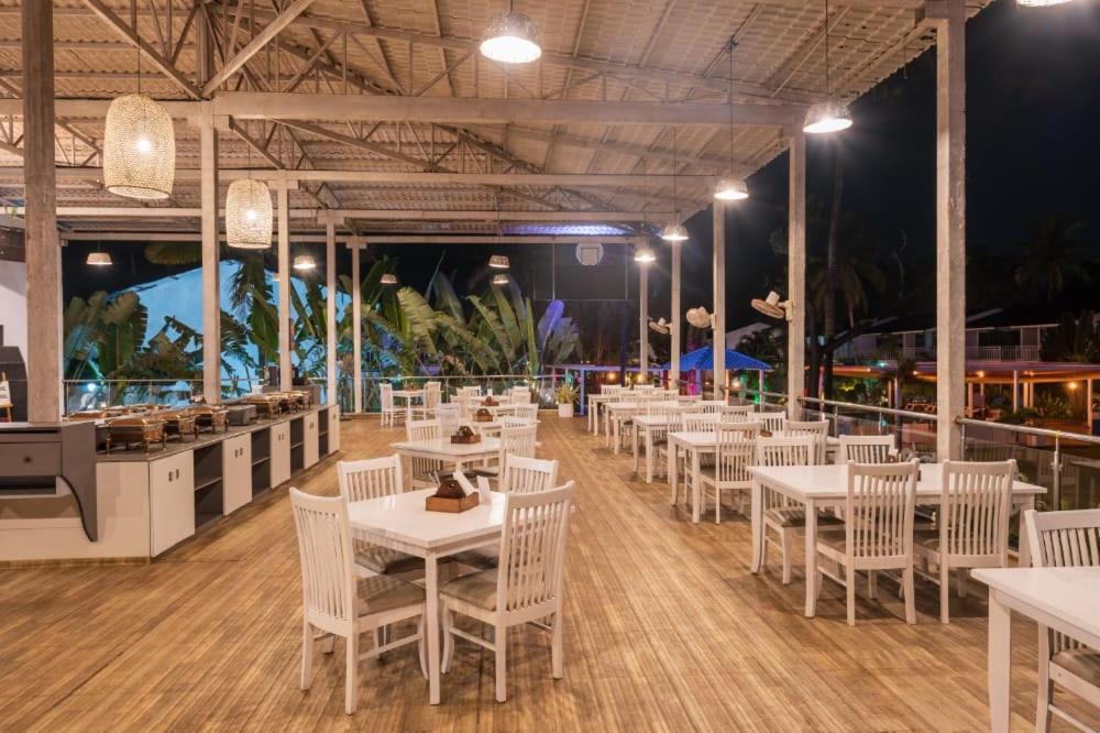 Foxoso La Beach Resort & Spa Gamle Goa Eksteriør bilde